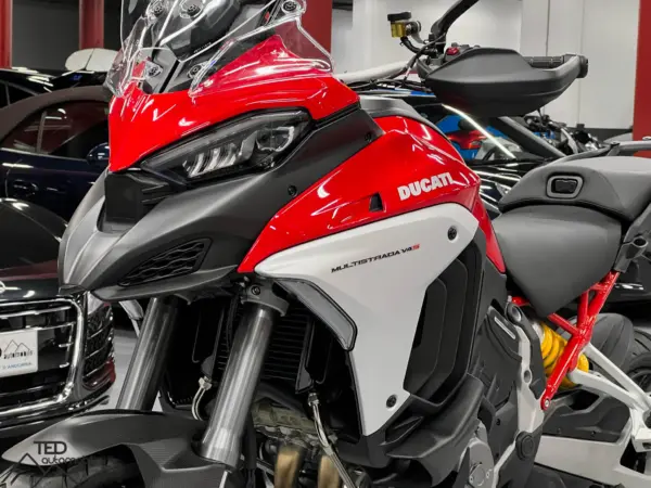 Ducati Multistrada V4 02