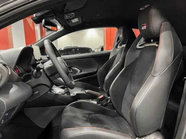 DC991695 B491 4 E87 BA84 74 FE57347 BEB