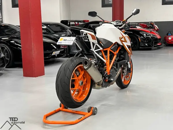 KTM 1290 Super Duke R Special Edition 05