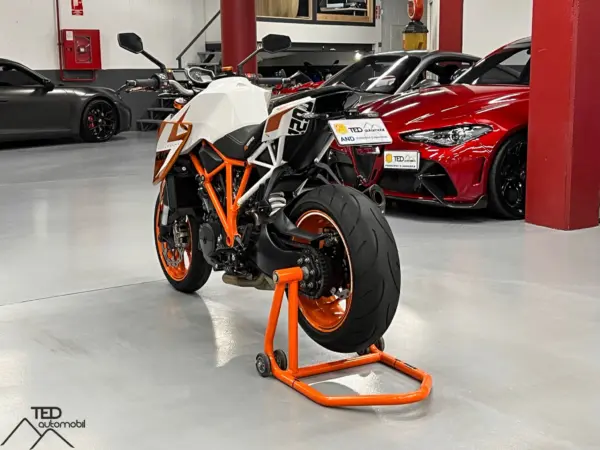 KTM 1290 Super Duke R Special Edition 07