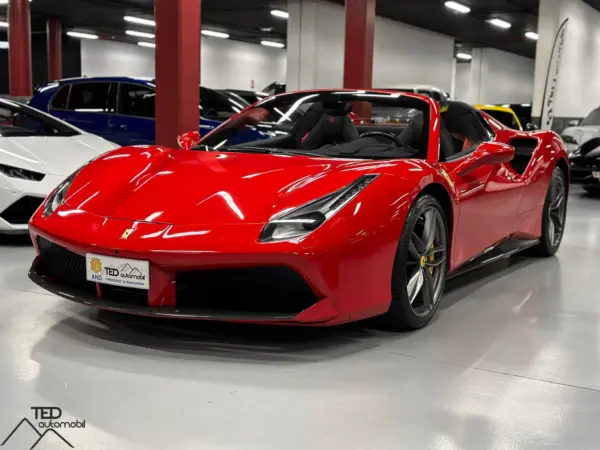 Ferrari 488 Spider 670cv Carbon Principale