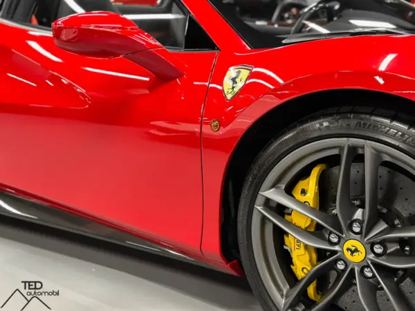 Ferrari 488 Spider 670cv Carbon 07