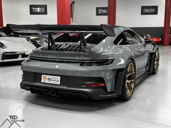 Porsche 911 992 GT3 RS Weissach 525cv 06