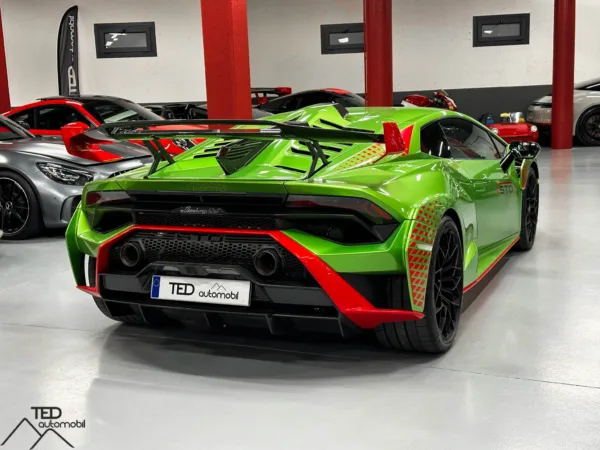 Lamborghini Huracan STO 08