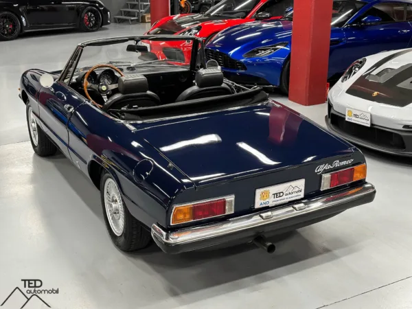 Alfa Romeo Spider 1974 Restaurat 07