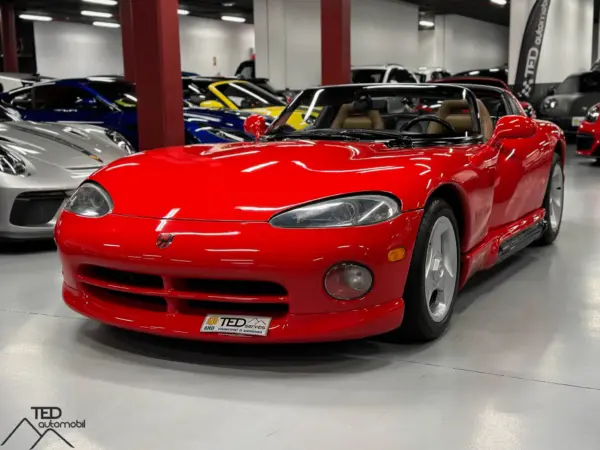 Dodge Viper RT 10 406cv Principale