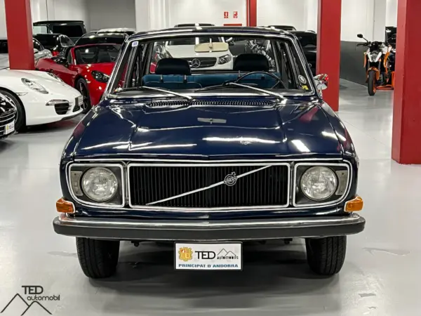 Volvo 144 de Luxe 1a Ma 02