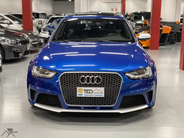 Audi RS4 450cv V8 Quattro Stronic BO Sostre 02