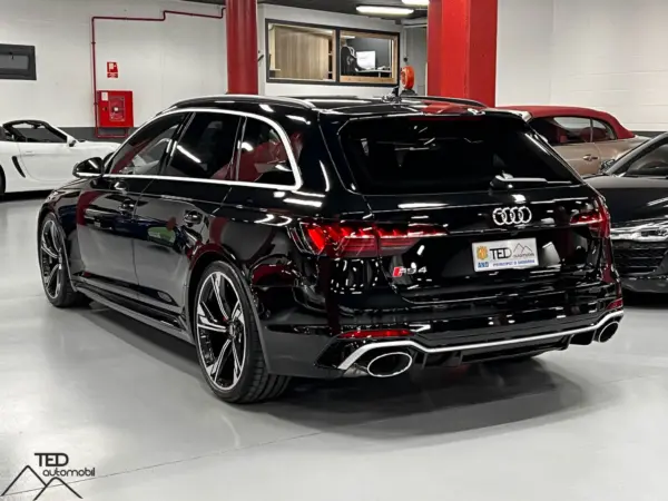 Audi RS4 B9 2 9 V6 Bi Turbo 450cv Quattro 10