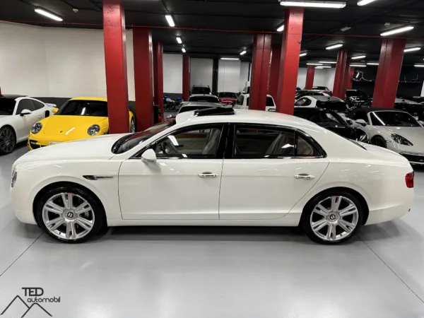 Bentley Continental Flying Spur 4x4 V8 9