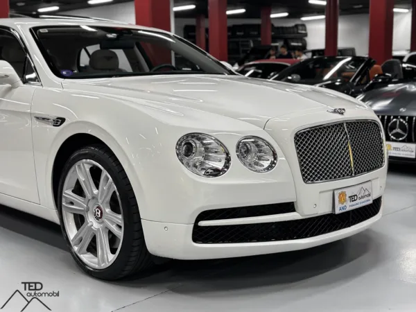 Bentley Continental Flying Spur 4x4 V8 507cv 04