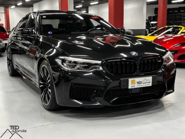 BMW M5 competition 625cv X Drive 03