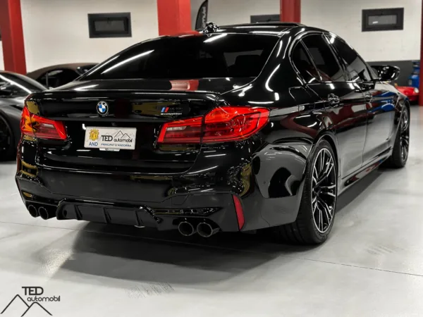 BMW M5 competition 625cv X Drive 07