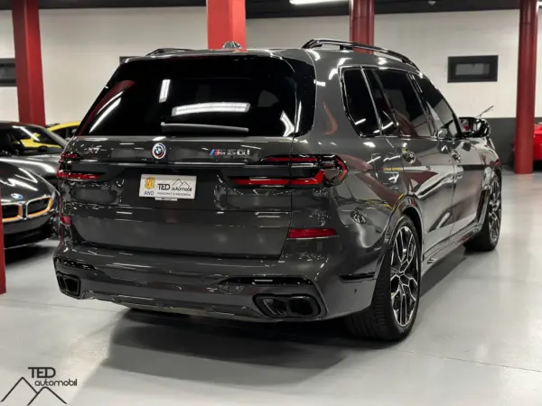 BMW X7 M60i X Drive 530cv 06