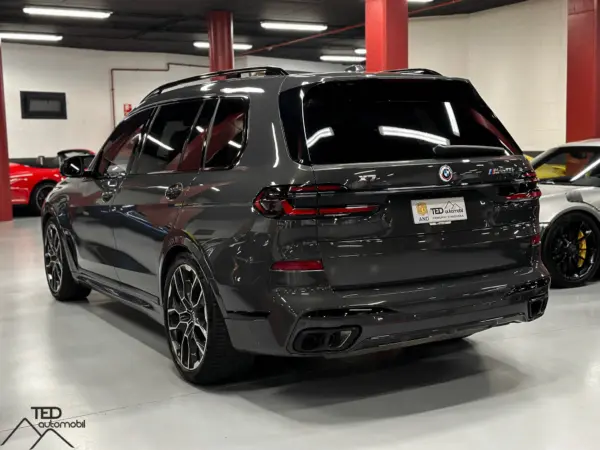 BMW X7 M60i X Drive 530cv 08