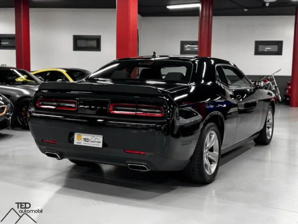 Dodge Challenger SXT 309cv 05