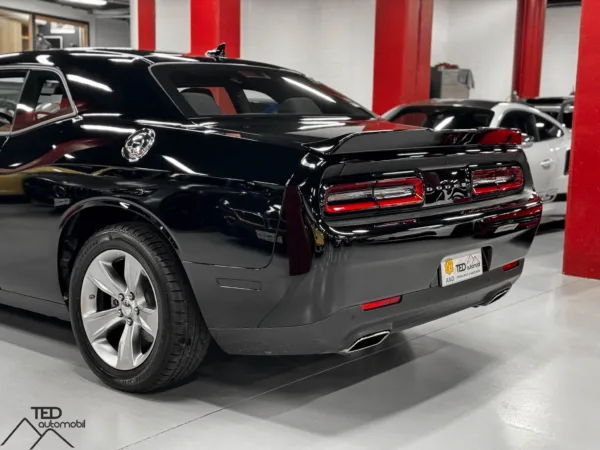 Dodge Challenger SXT 309cv 08