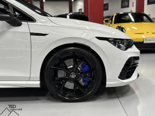 Golf R 8 320cv DSG Pack Performance 04