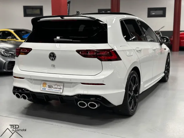 Golf R 8 320cv DSG Pack Performance 05