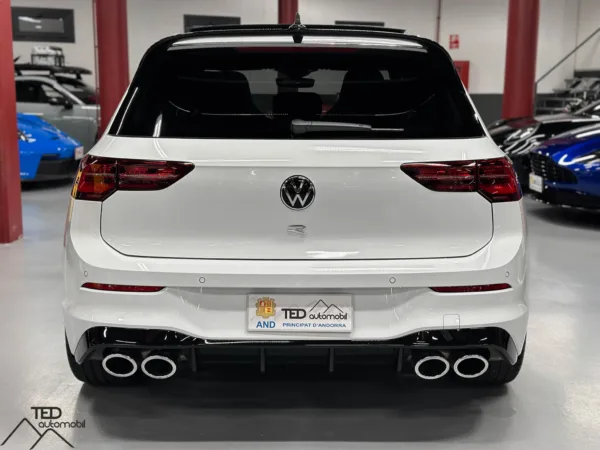 Golf R 8 320cv DSG Pack Performance 06