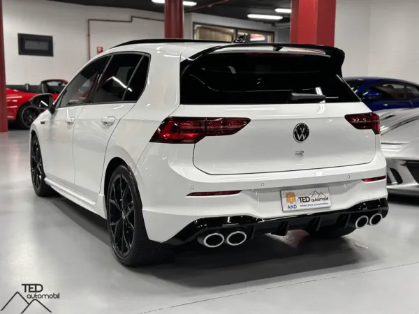 Golf R 8 320cv DSG Pack Performance 07