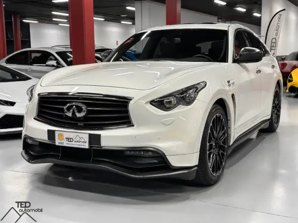 Infiniti FX50 Vettel Edition 420cv Principale