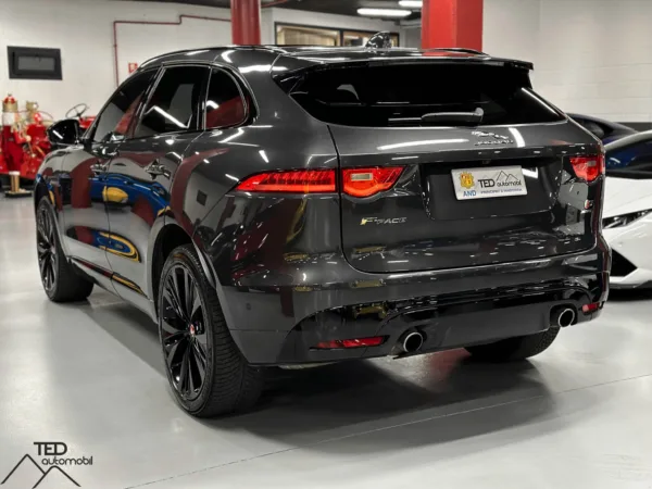 Jaguar F Pace S 380cv 08