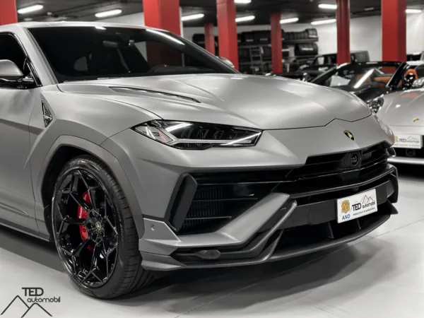 Lamborghini Urus Performante 666cv Gris 04