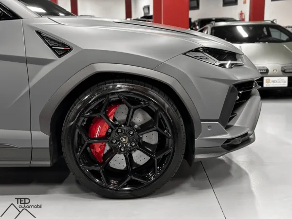 Lamborghini Urus Performante 666cv Gris 05