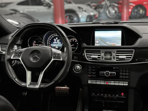 Mercedes E63 S AMG 4 Matic 585cv 14