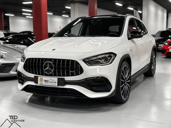 Mercedes GLA45 AMG 4 Matic 387cv Principale