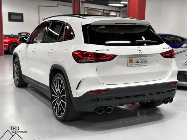 Mercedes GLA45 AMG 4 Matic 387cv 07