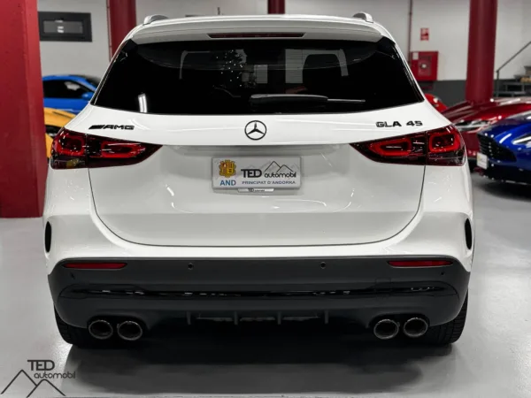 Mercedes GLA45 AMG 4 Matic 387cv n02 08