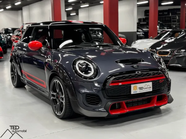 Mini Cooper S JCW GP3 F56 306cv 03