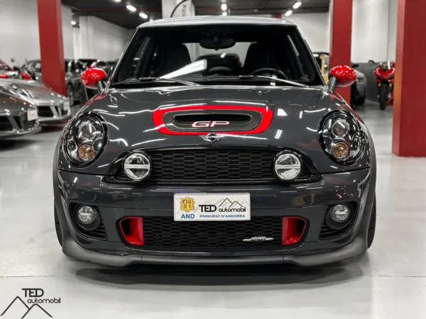 Mini John Cooper Works GP2 218cv 02