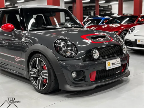 Mini John Cooper Works GP2 218cv 05