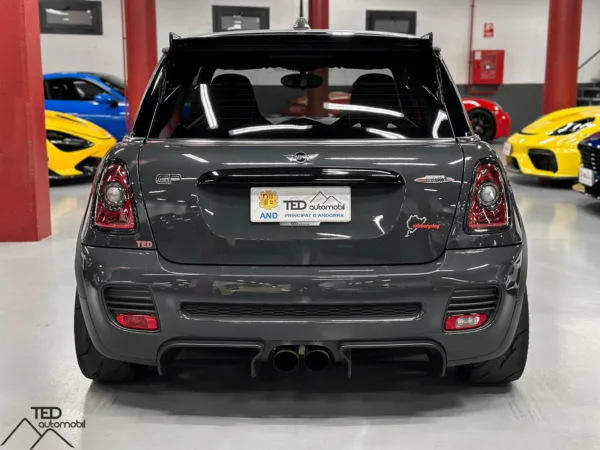 Mini John Cooper Works GP2 218cv 08