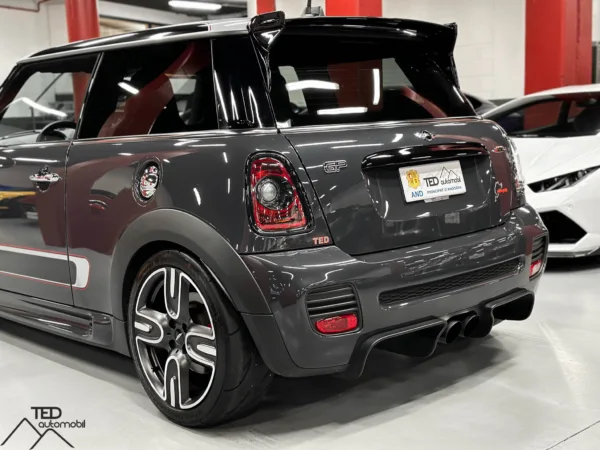 Mini John Cooper Works GP2 218cv 10