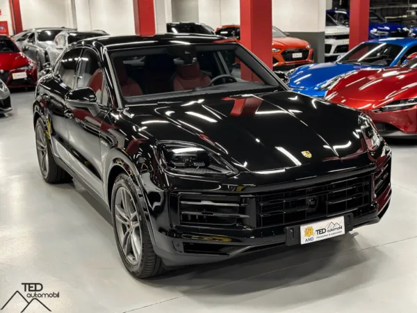 Porsche Cayenne E Hybrid 463cv 2023 03