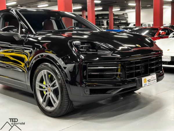 Porsche Cayenne E Hybrid 463cv 2023 04