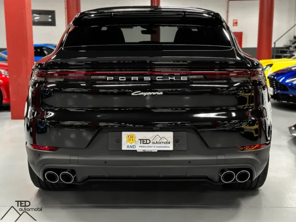 Porsche Cayenne E Hybrid 463cv 2023 07