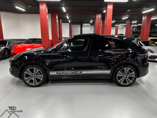 Porsche Cayenne E Hybrid 462cv Negre 08