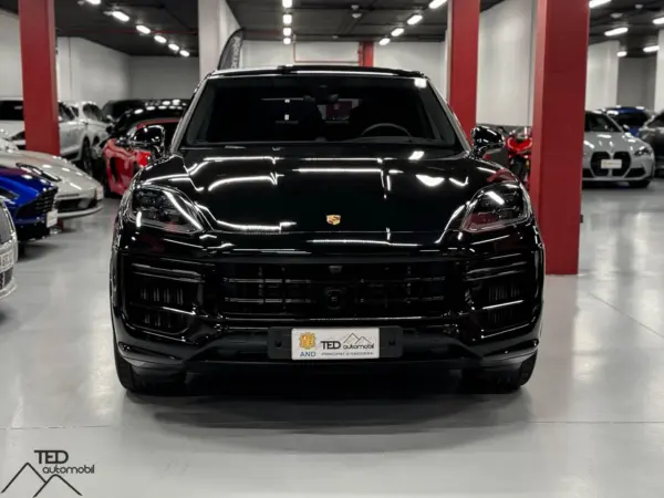 Porsche Cayenne Turbo E Hybrid 739cv Model 2024 02