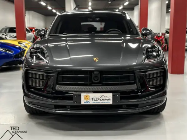 Porsche Macan GTS 440cv Gris 02