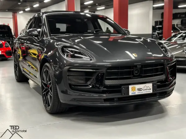 Porsche Macan GTS 440cv Gris 03