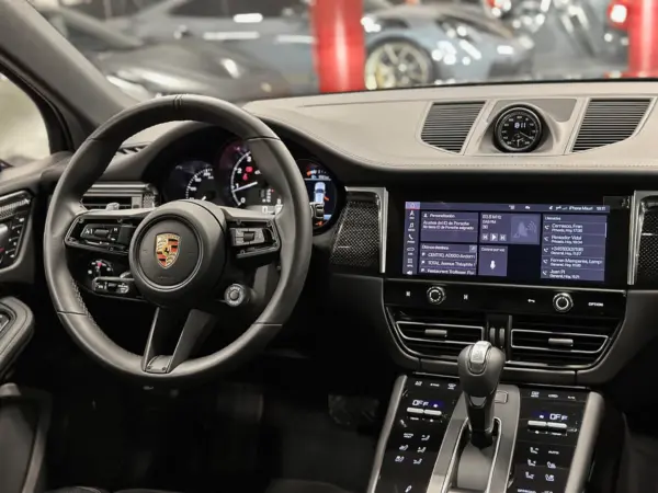 Porsche Macan GTS 440cv Gris 13