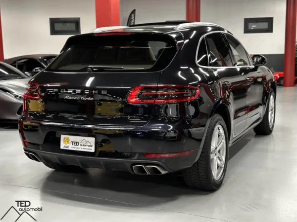 Porsche Macan Turbo 400cv Negre 06