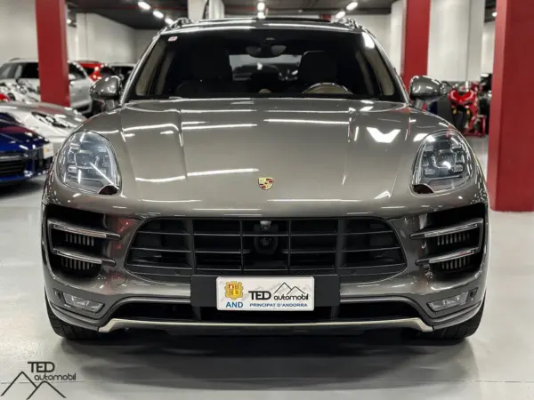 Porsche Macan Turbo 400cv Gris 02