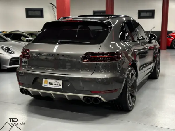 Porsche Macan Turbo 400cv Gris 04