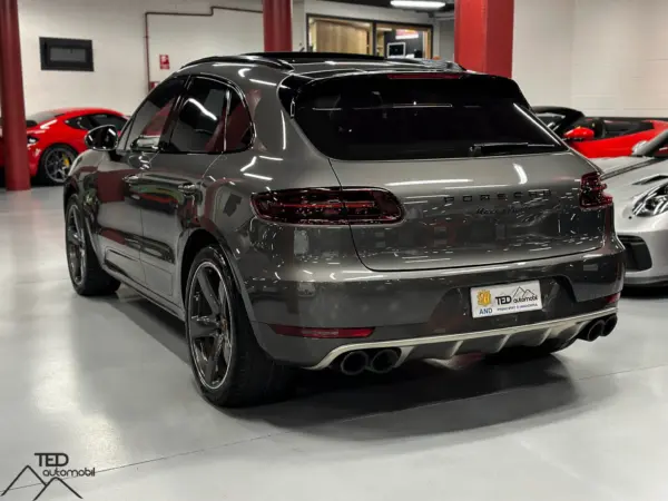 Porsche Macan Turbo 400cv Gris 06